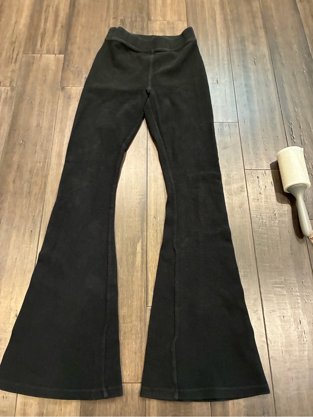 Offline by Aerie Black Waffle Knit High Rise Flare Leggings small